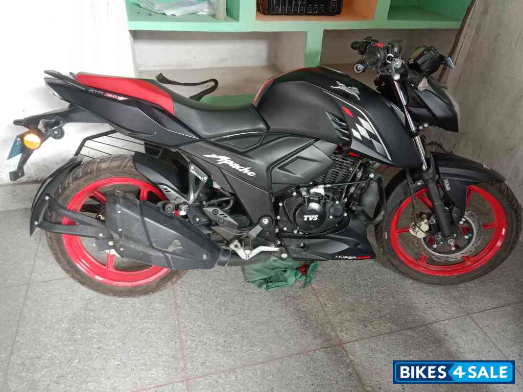 TVS Apache RTR 160 4V