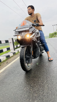 Bajaj Pulsar RS 200 ABS