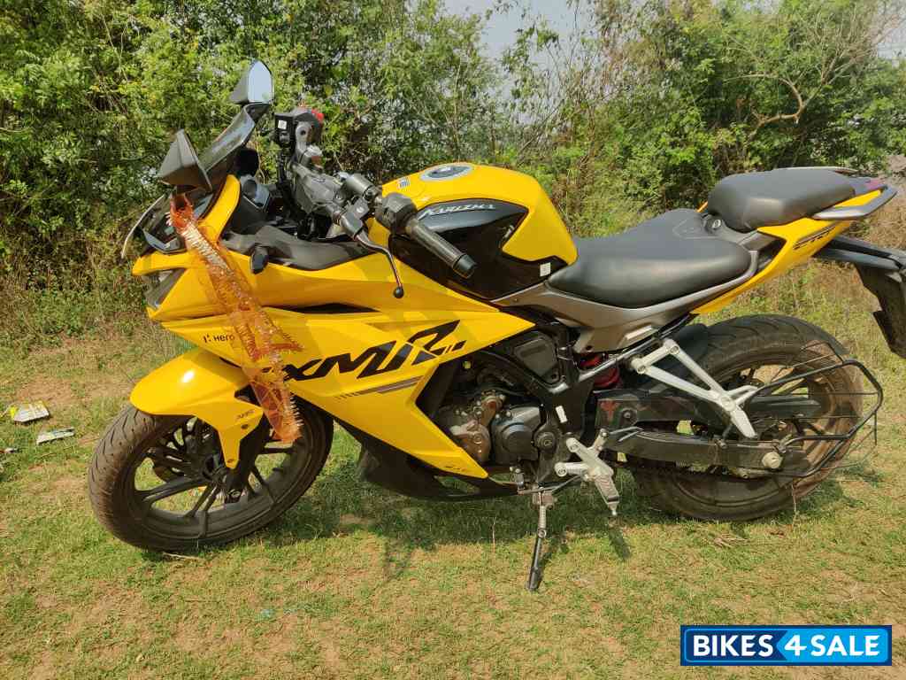 Yellow Hero Karizma XMR