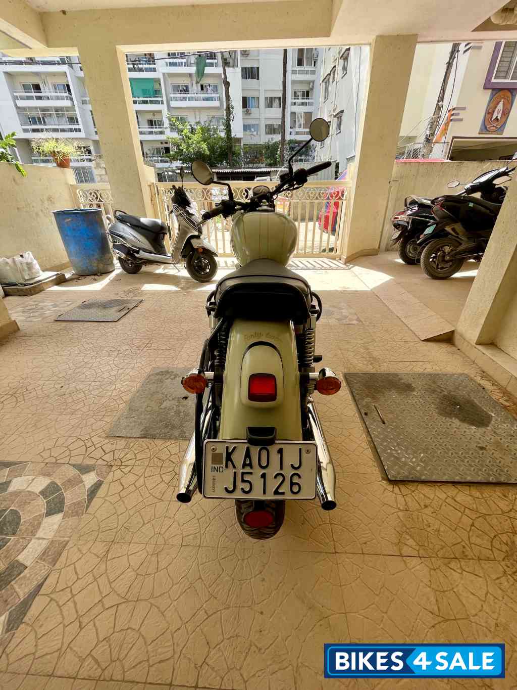 Lumos Lime Jawa forty two