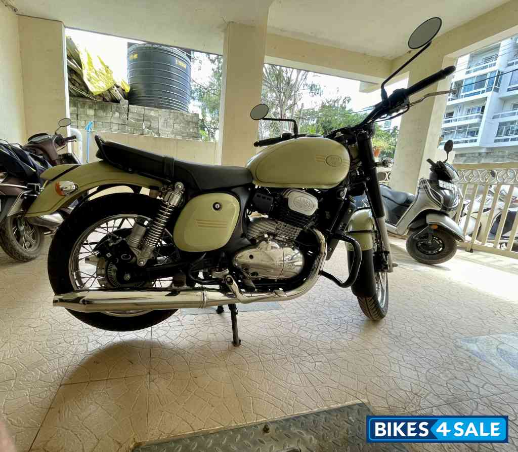 Lumos Lime Jawa forty two