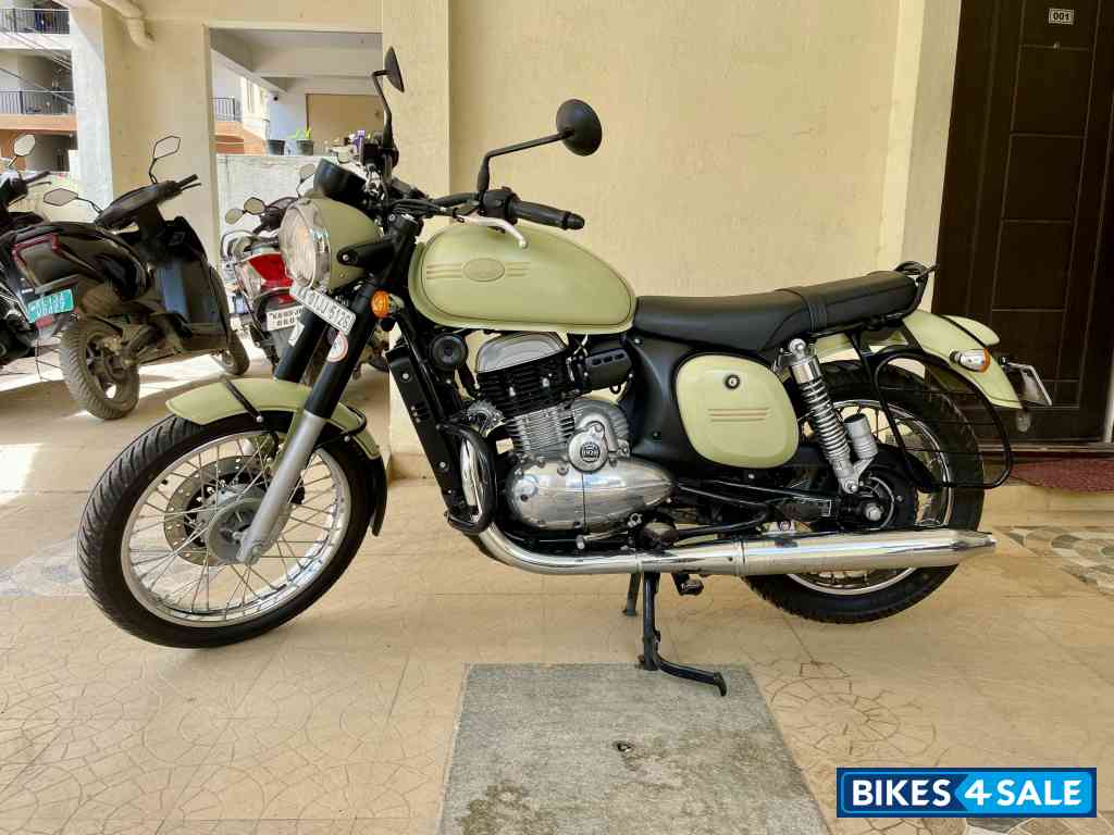 Lumos Lime Jawa forty two