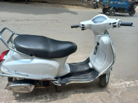 Vespa VXL 125