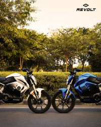 Revolt RV 400 2023 Model