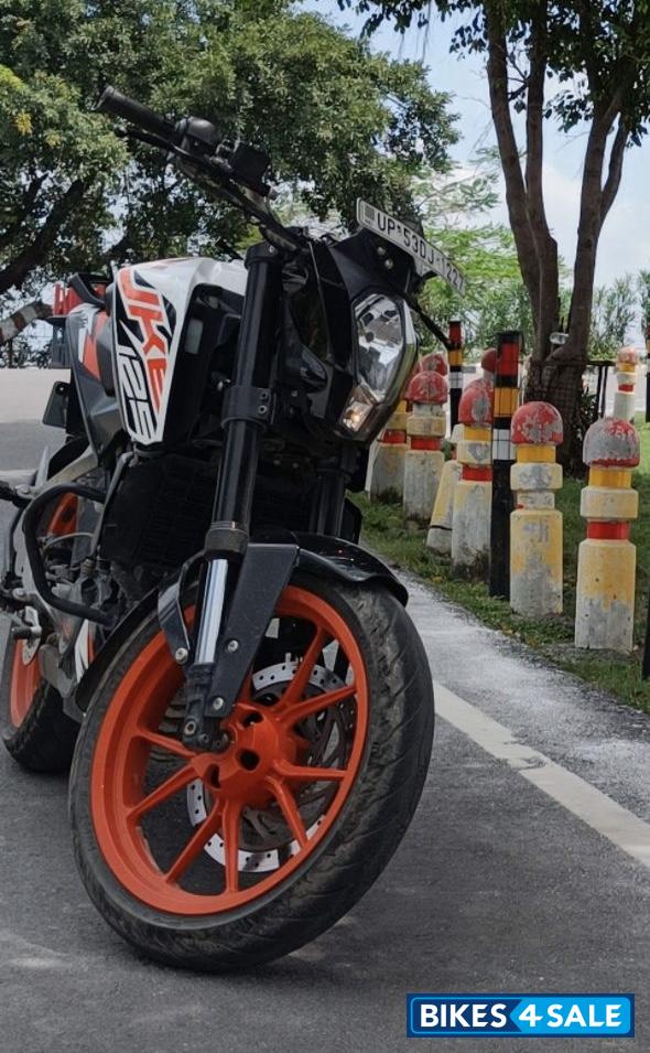 KTM Duke 125