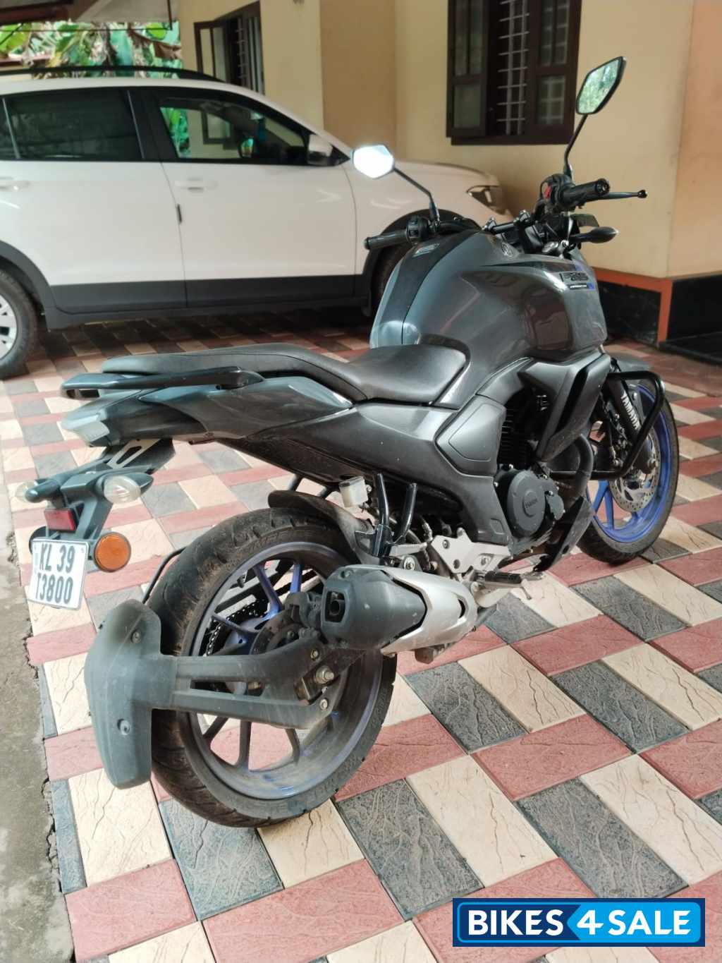 Grey Yamaha FZ-S FI V3 BS6