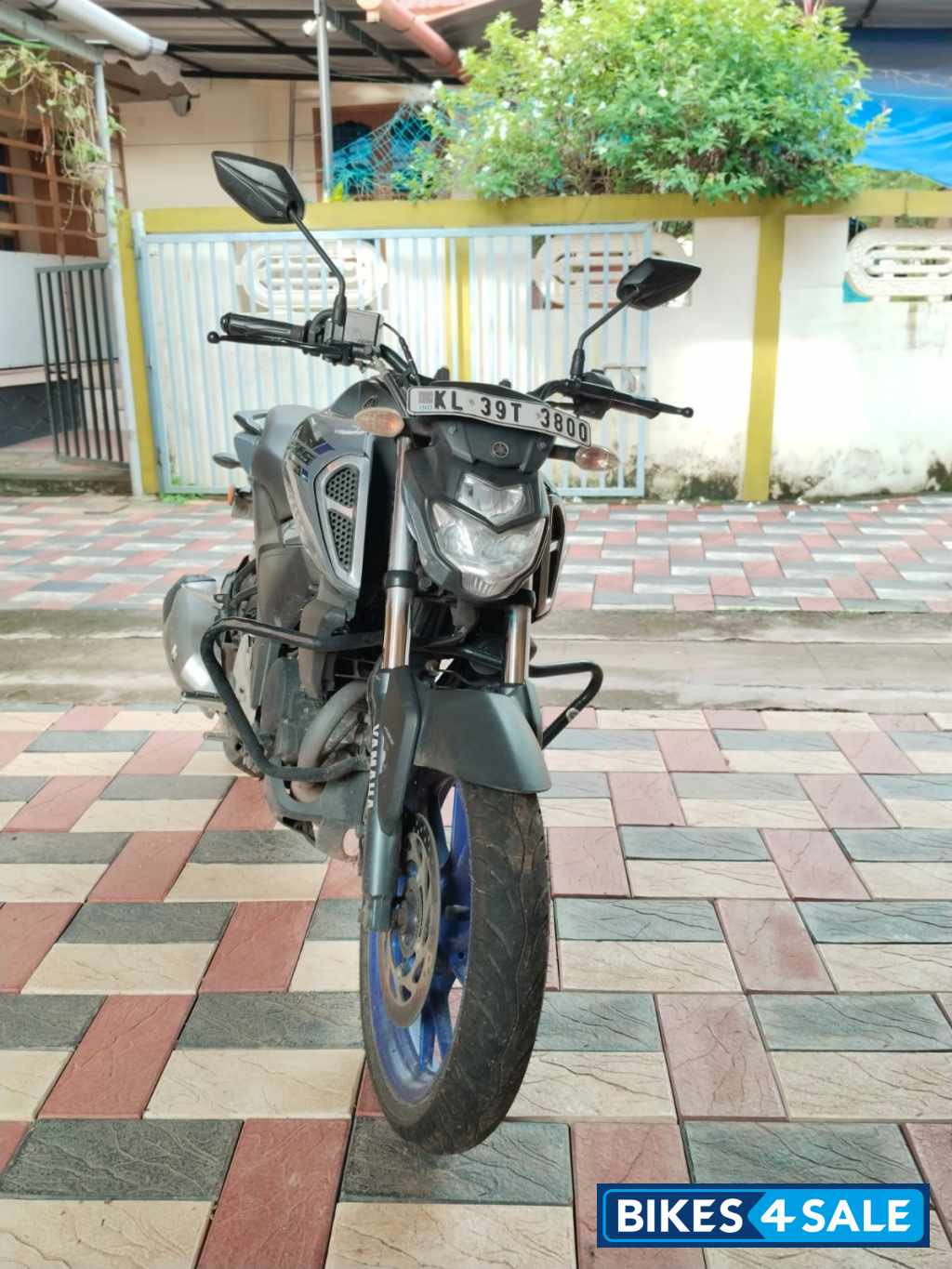 Grey Yamaha FZ-S FI V3 BS6