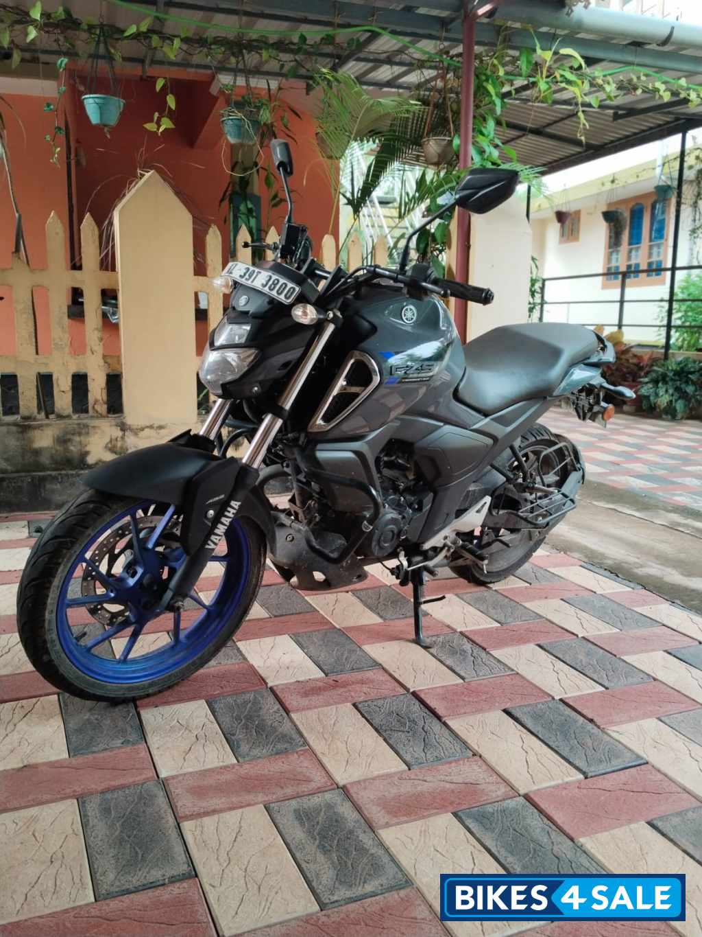 Grey Yamaha FZ-S FI V3 BS6