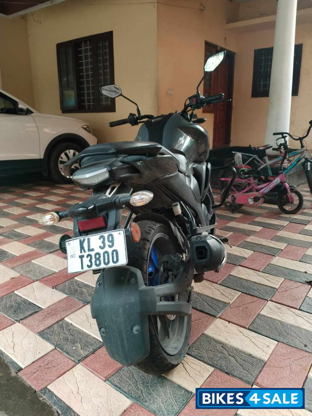 Grey Yamaha FZ-S FI V3 BS6