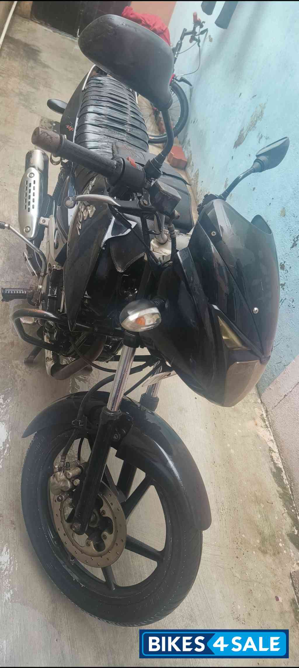 Bajaj Pulsar 150