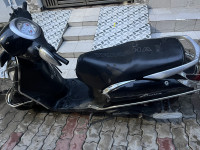 Black Yamaha Fascino