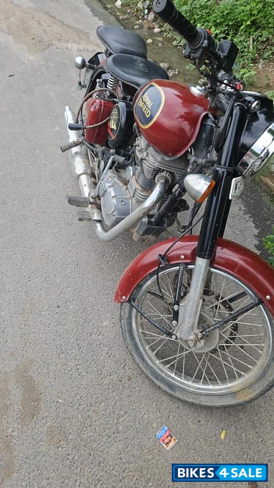 Chestnut Red Royal Enfield Classic 350 Chestnut Red Royal Enfield Classic 350