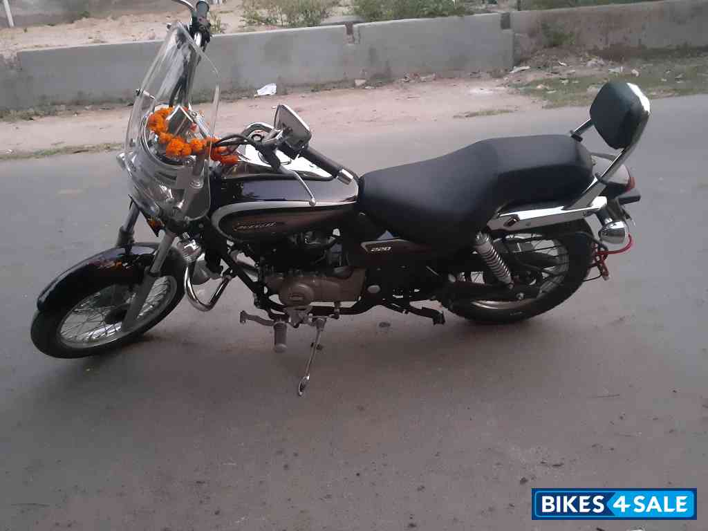 Bajaj Avenger Cruise 220