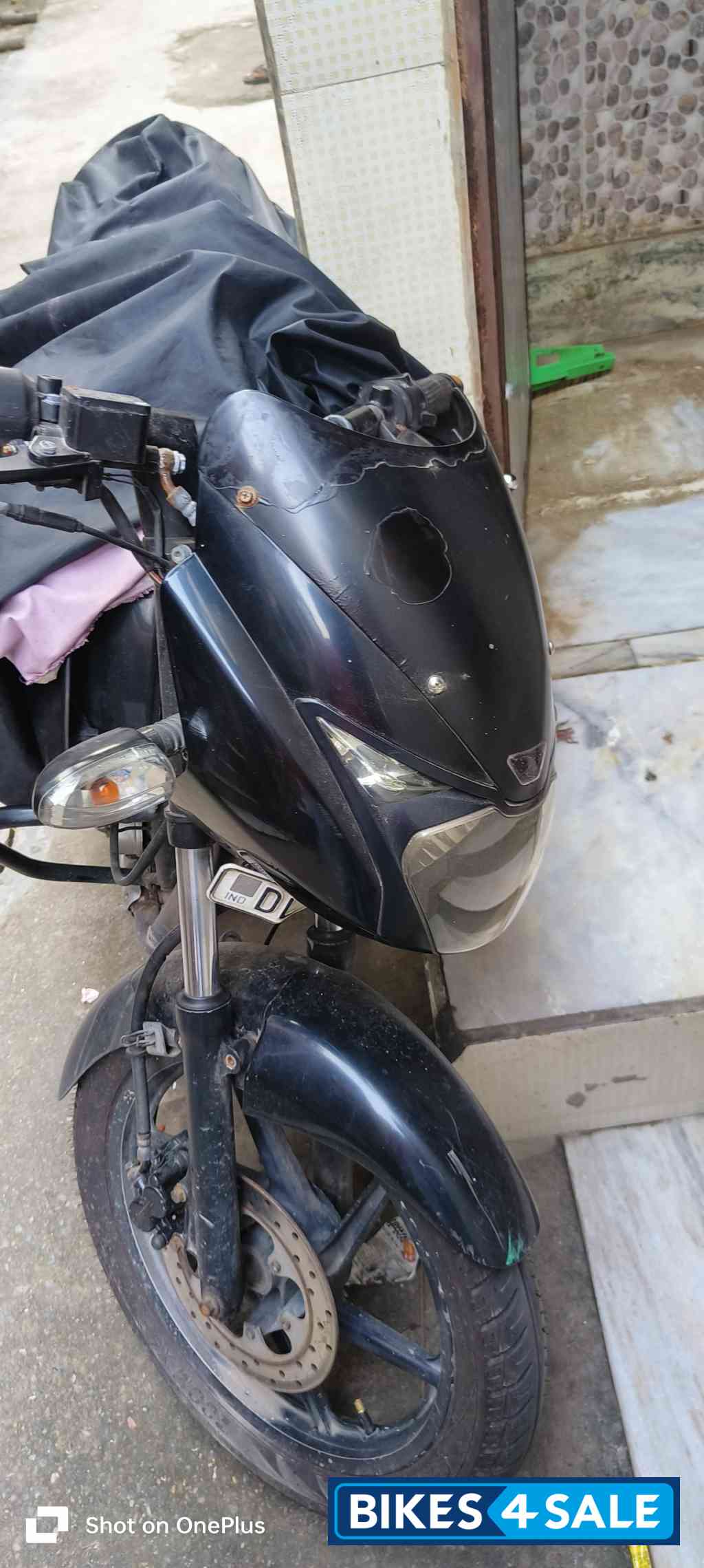 Black Bajaj Pulsar 150