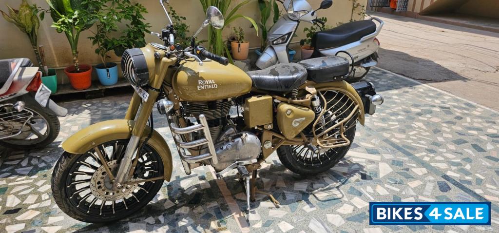 Royal Enfield Classic 500