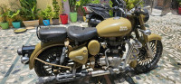 Royal Enfield Classic 500