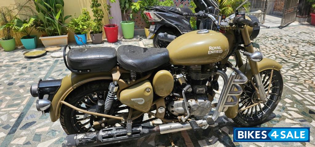 Royal Enfield Classic 500