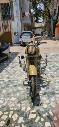 Royal Enfield Classic 500