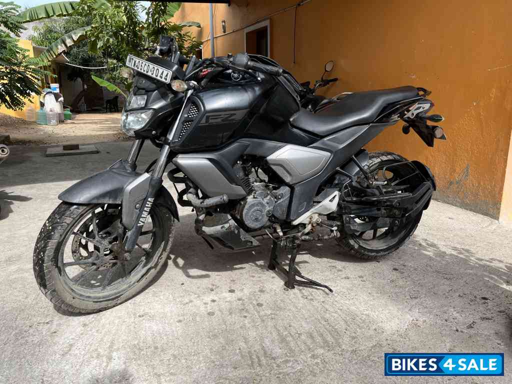 Yamaha FZ FI V2