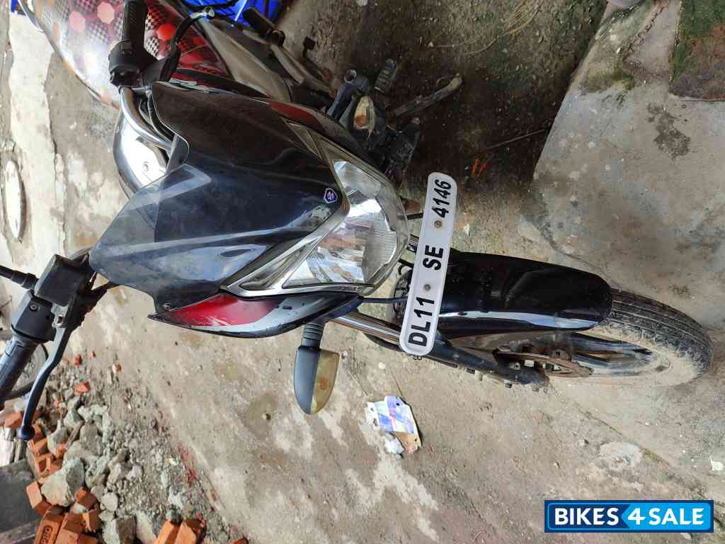 Bajaj Discover 125 ST