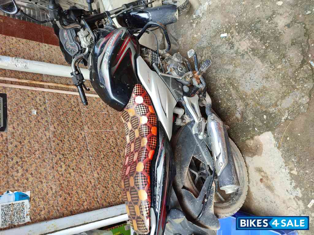 Bajaj Discover 125 ST