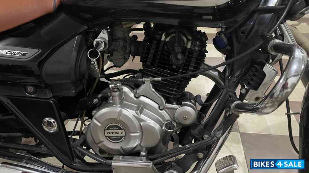 Bajaj Avenger Cruise 220