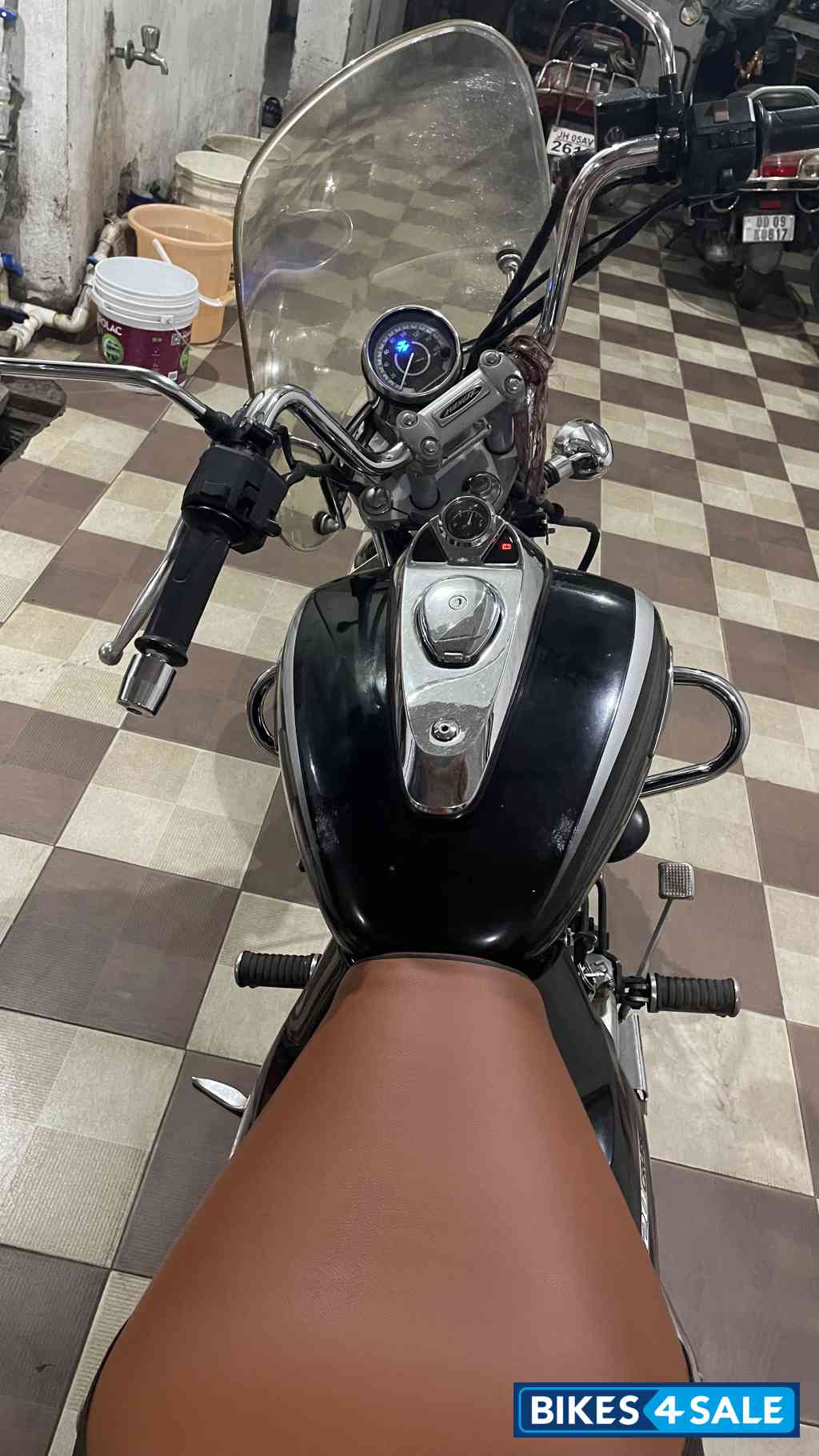 Bajaj Avenger Cruise 220