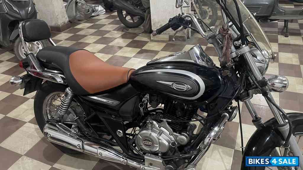 Bajaj Avenger Cruise 220