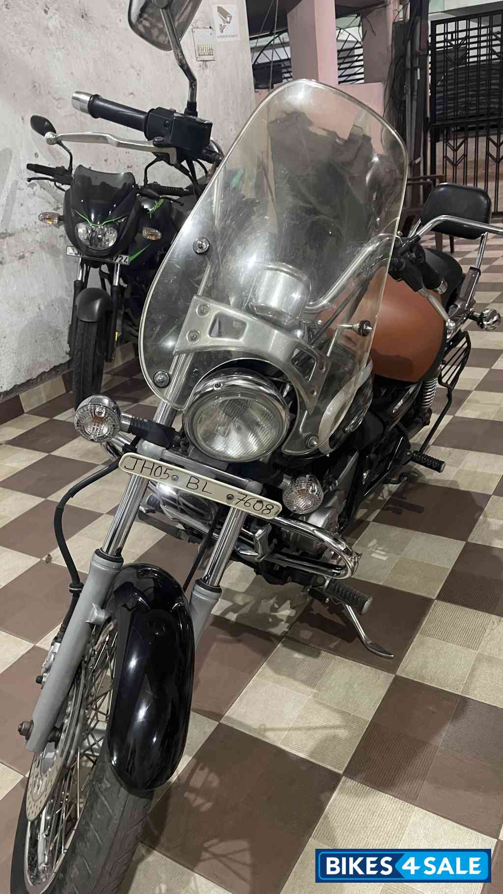 Bajaj Avenger Cruise 220