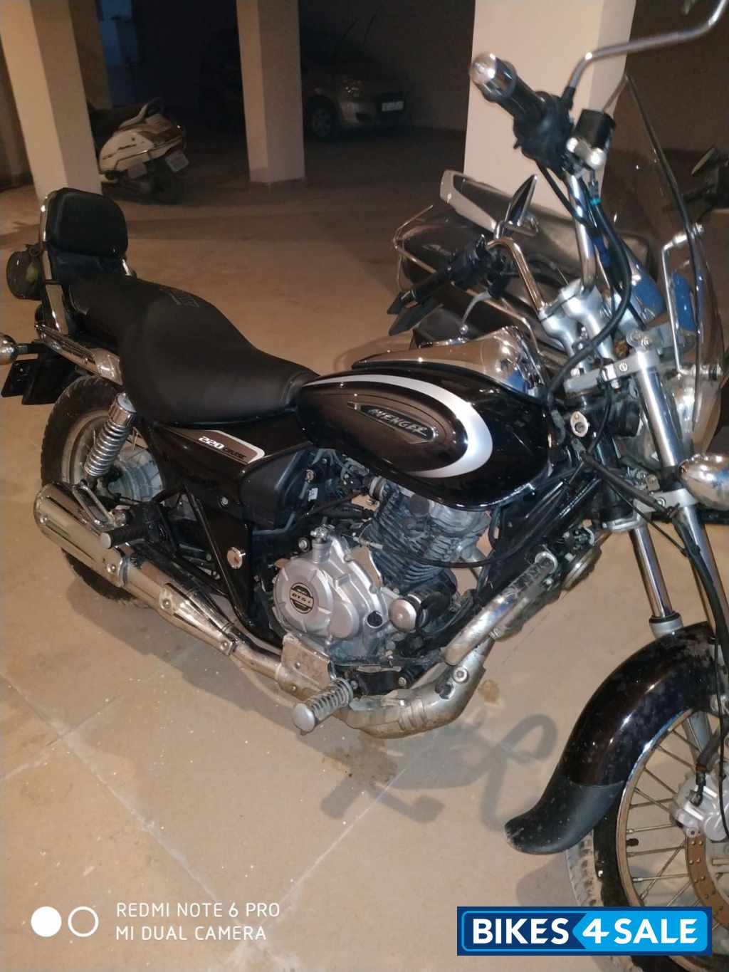 Aoburn Black Bajaj Avenger Cruise 220 BS6