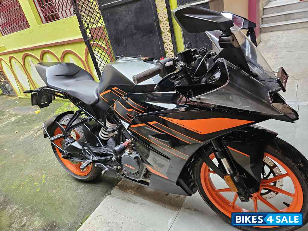 Galvano Black KTM RC 200