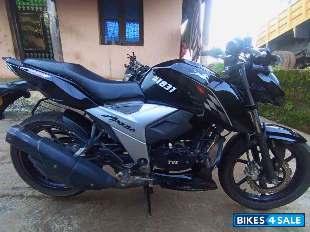 TVS Apache RTR 160 4V