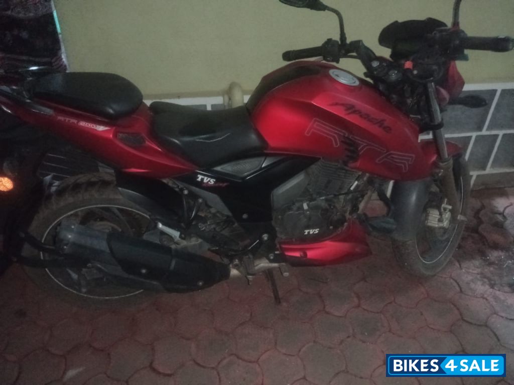 TVS Apache RTR 200 4V