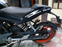 Ebony Black Met KTM Duke 200 ABS