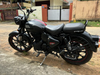 Dark Stealth Black Royal Enfield Classic 350 Dual Channel BS6