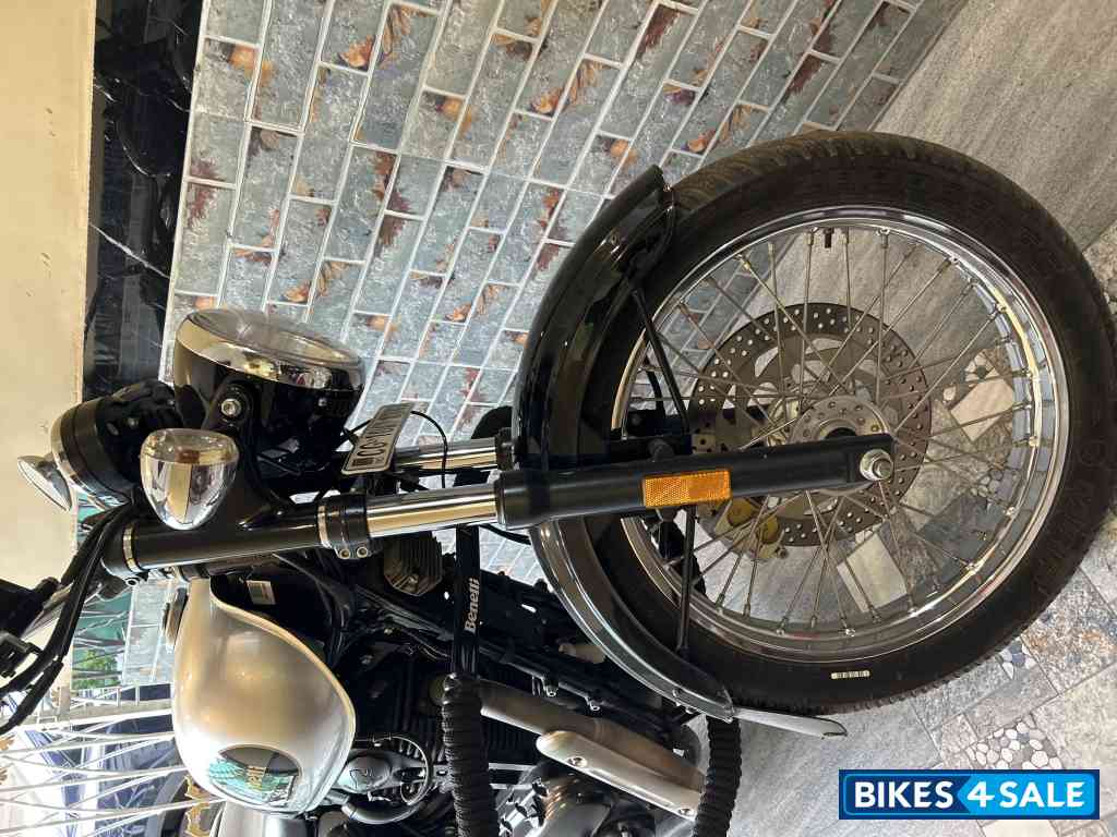 Benelli Imperiale 400 BS6