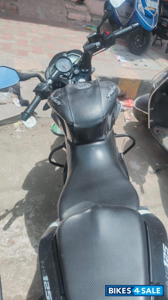 Grey Bajaj Pulsar NS125 BS6