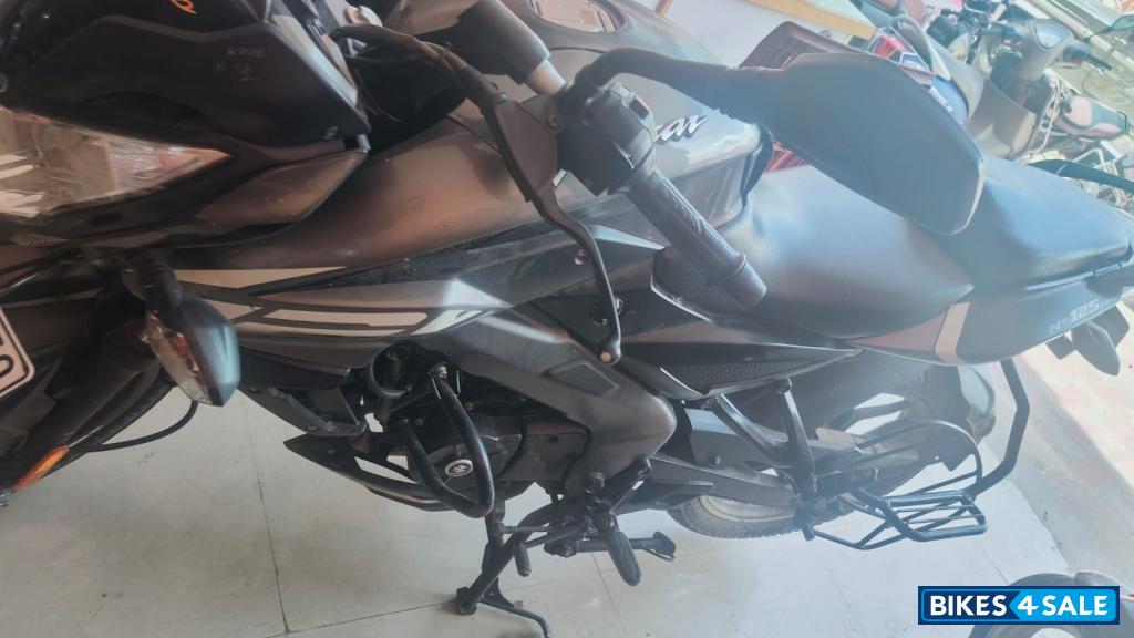 Grey Bajaj Pulsar NS125 BS6