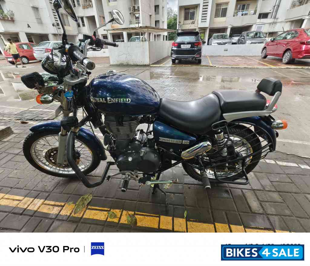 Marine Blue Royal Enfield Thunderbird 500