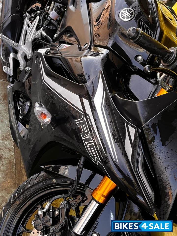 Yamaha R15 V4