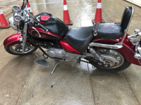 Hyosung Aquila GV250