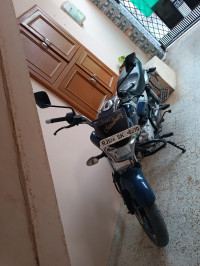 Bajaj V15