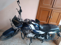 Bajaj V15