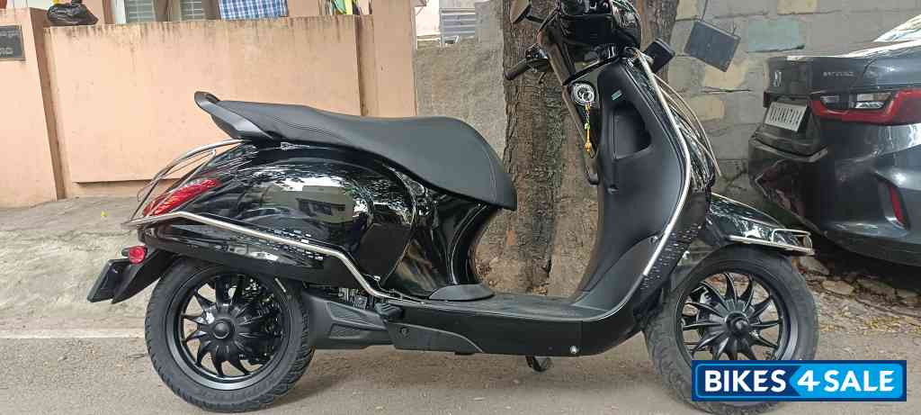Black Bajaj Chetak Blue 2901 Tecpac