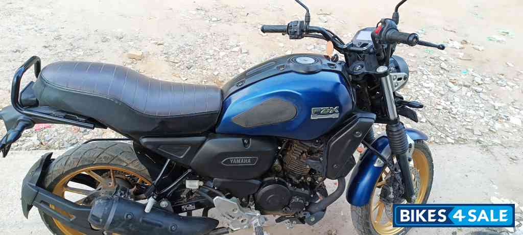 Mate Blue Yamaha FZ-X