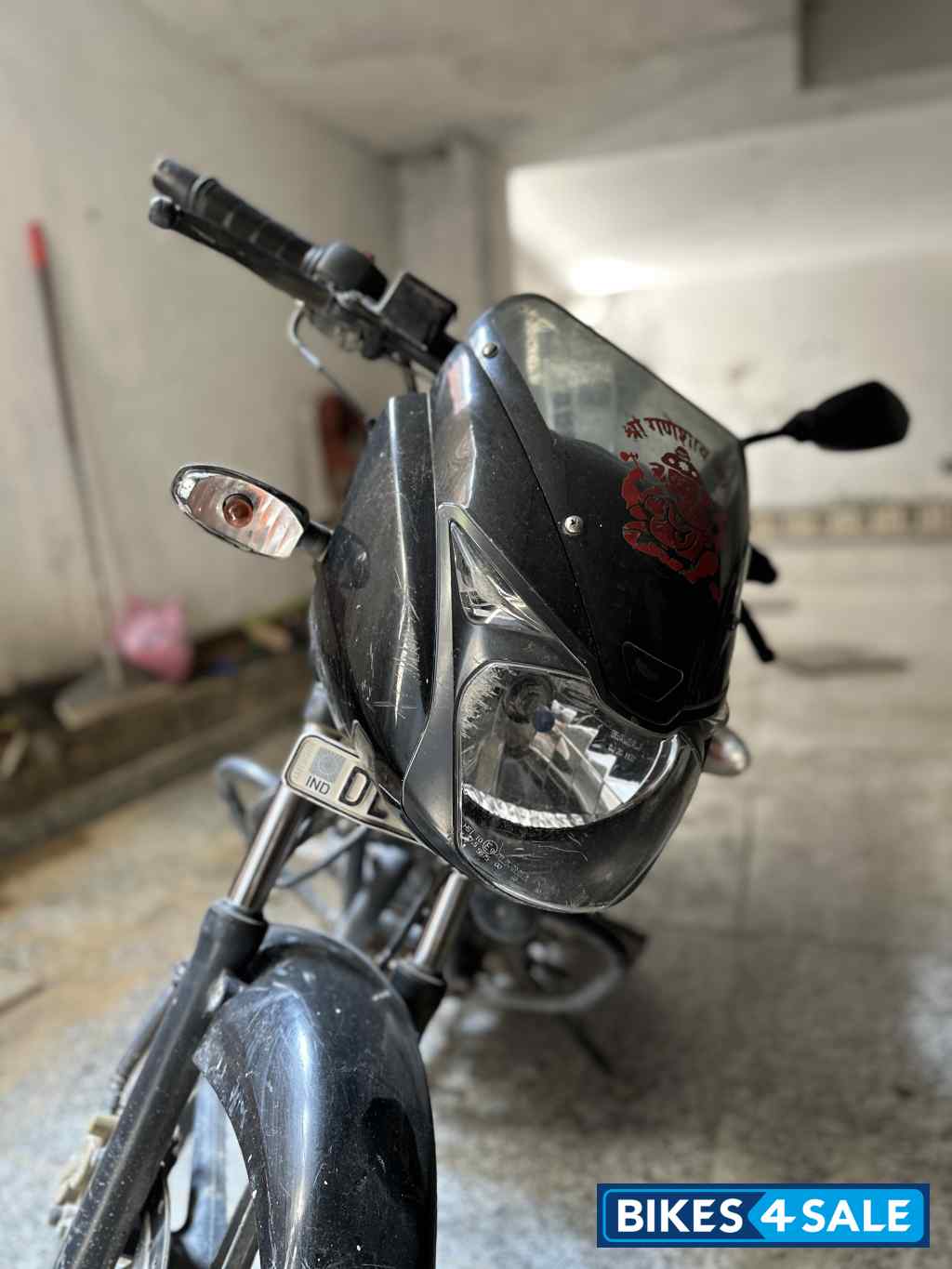 Black Bajaj Pulsar 150