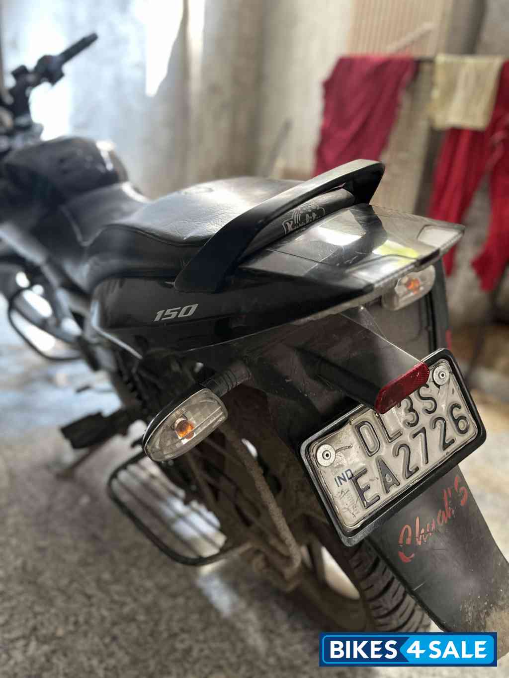 Black Bajaj Pulsar 150