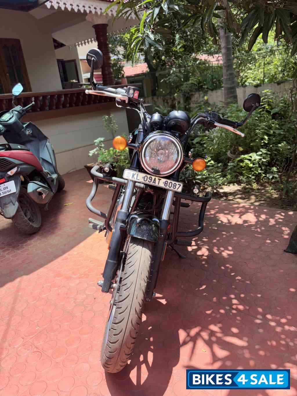 Royal Enfield Meteor 350 Stellar