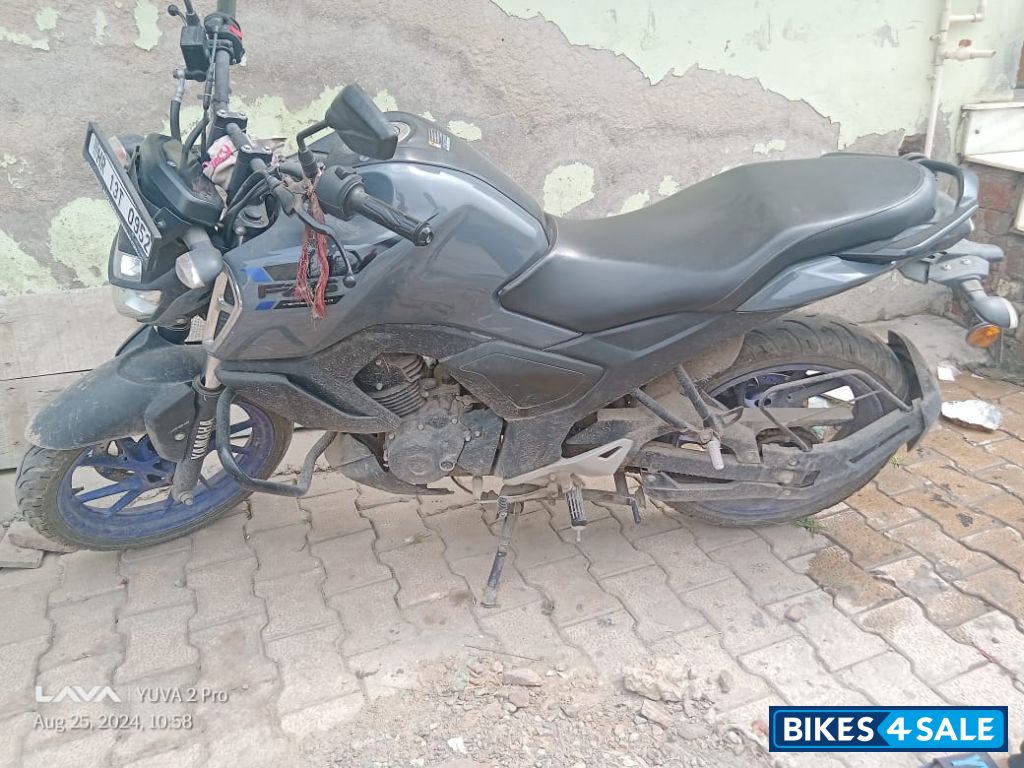 Pastel Dark Grey Yamaha FZ-S