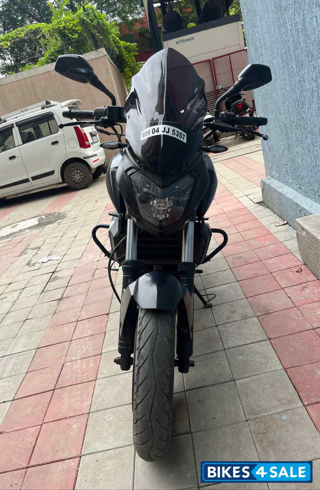 Matt Grey Bajaj Dominar 400 Disc